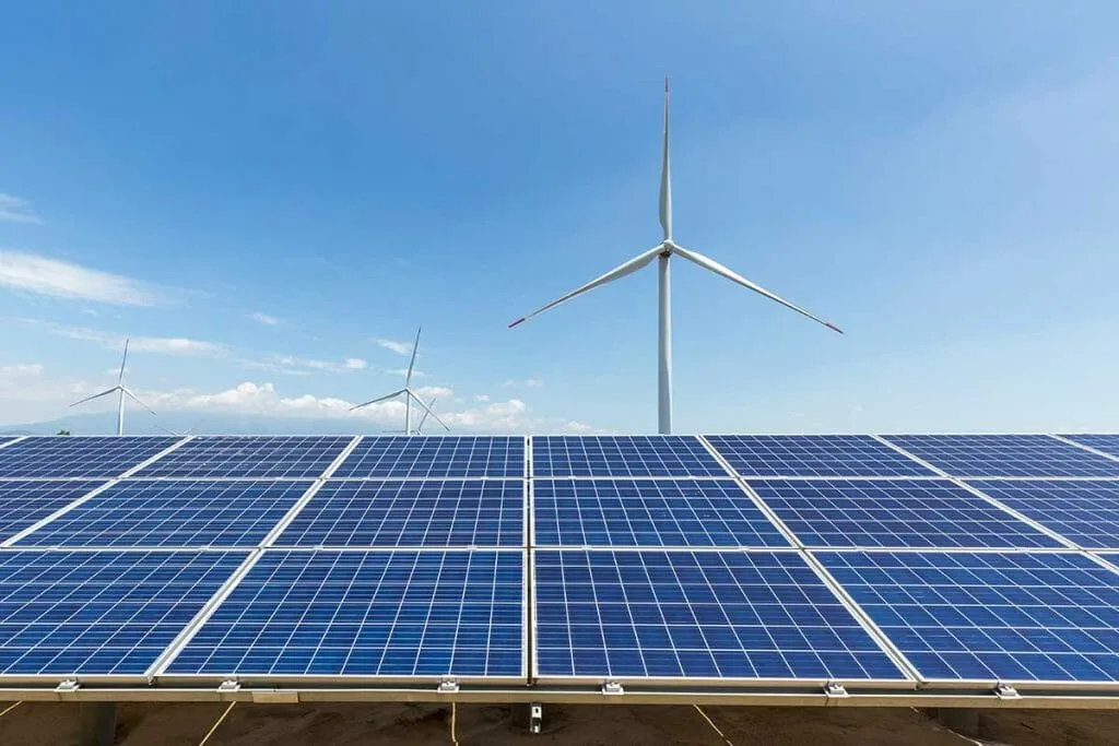 Fotovoltaico ed eolico insieme