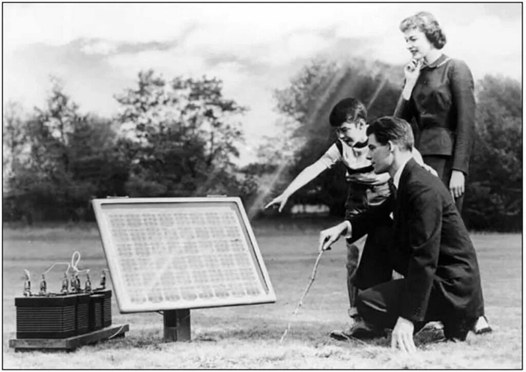 Storia dell'energia solare - primi esperimenti con pannello fotovoltaico